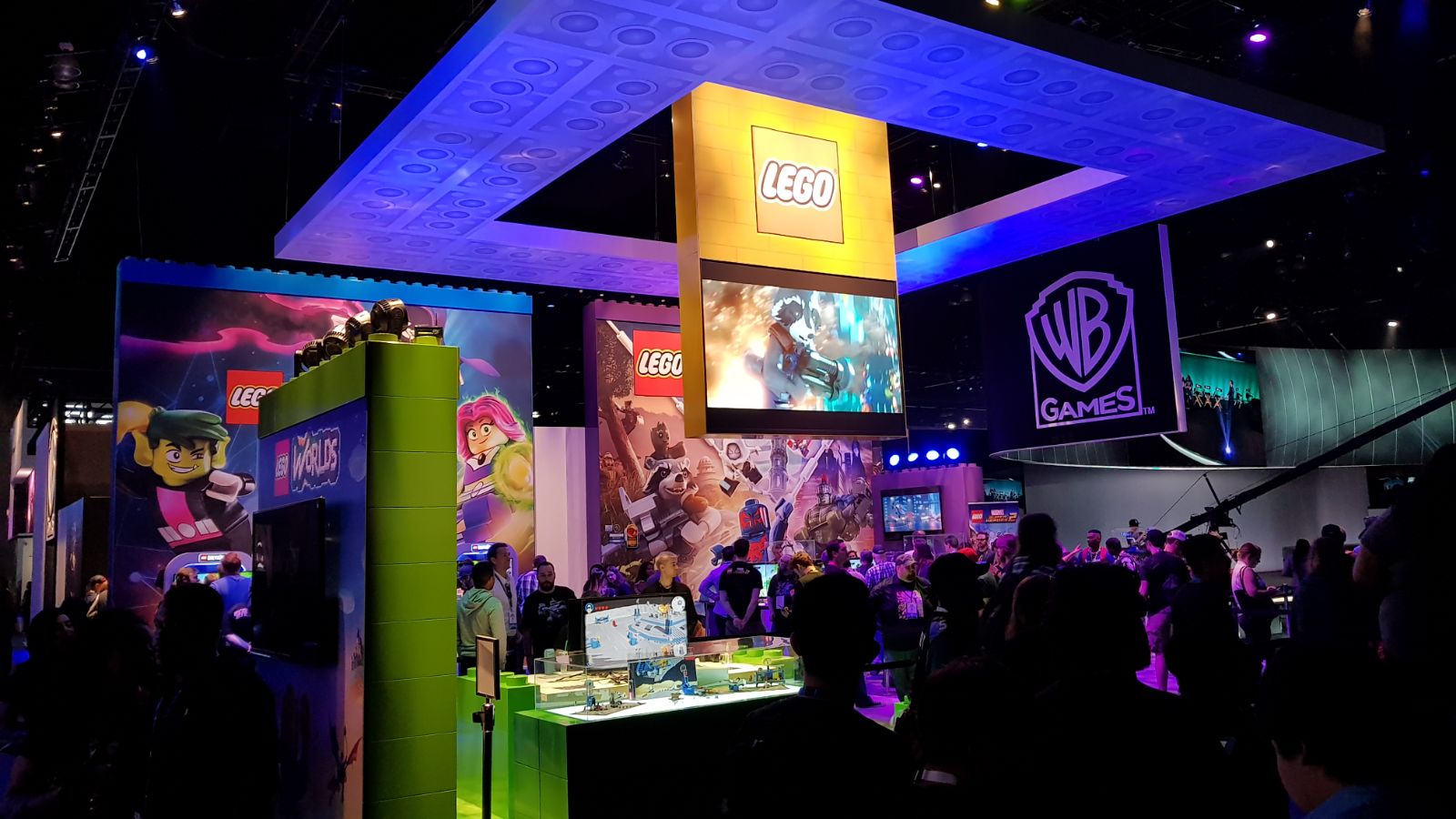 stand Lego warner bros E3