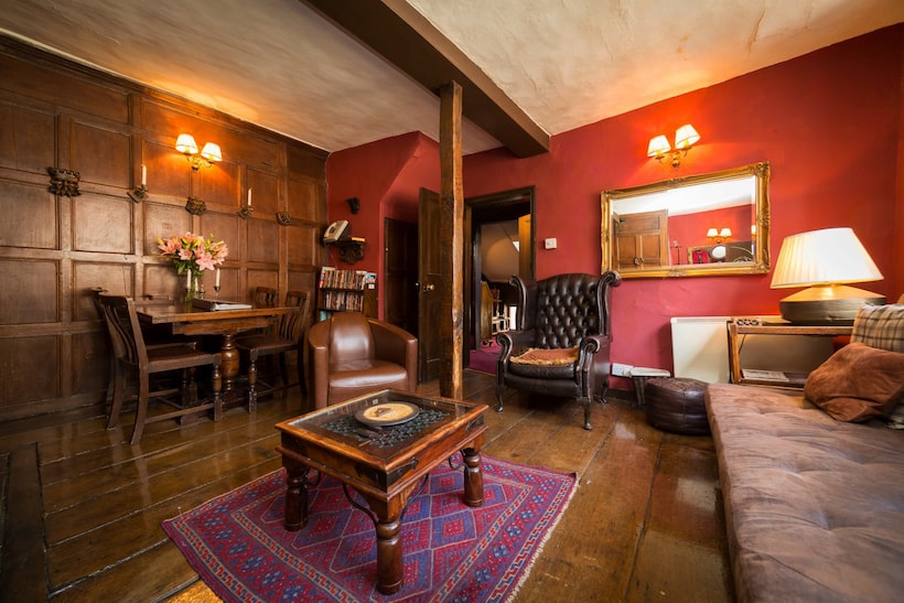 un appartement hanté sur airbnb