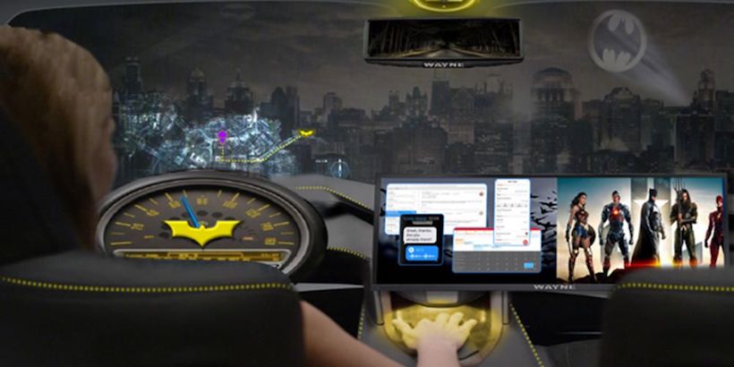 Batman en réalité augmentée dans une voiture autonome