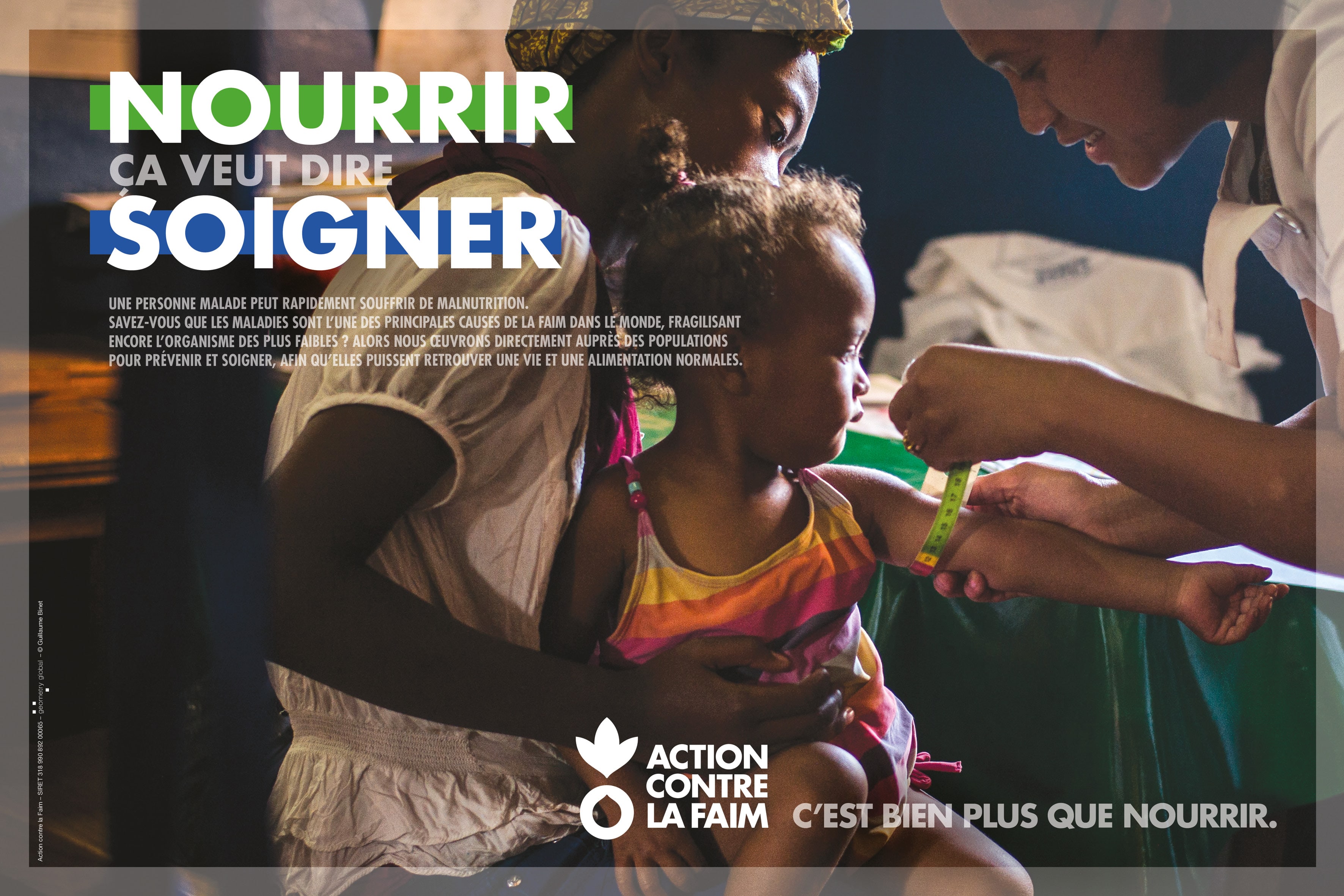 femme et son enfant qui recoit des soins