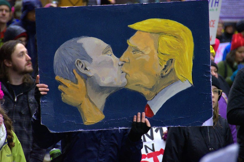 baiser trump poutine