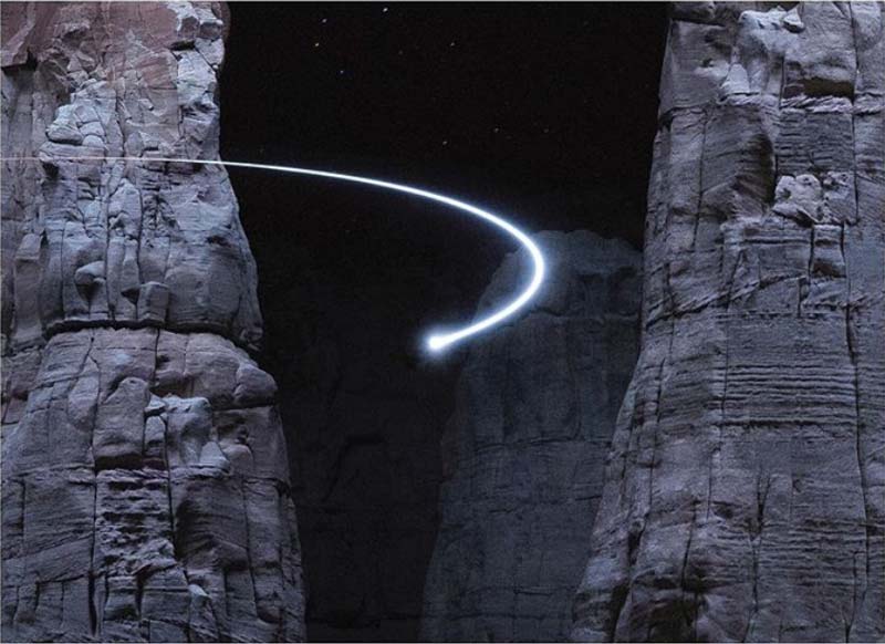 drone art halo lumière reuben wu photo