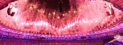 feu-d-artifice-lors-de-la-ceremonie-d-ouverture-des-jo-le-5-aout-2016-au-stade-maracana-a-rio feu-d-artifice-lors-de-la-ceremonie-d-ouverture-des-jo-le-5-aout-2016-au-stade-maracana-a-rio