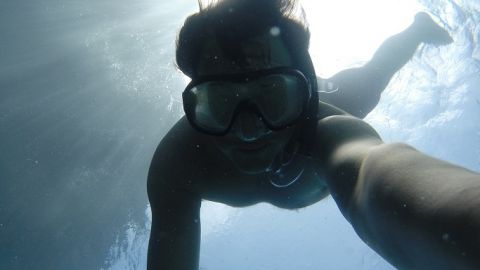 selfie underwater