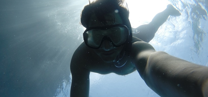 selfie underwater selfie underwater