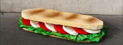 lor-k eat me lor-k eat me