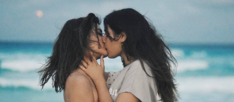 LGBTQ-Instagram Filles qui s'embrassent Instagram