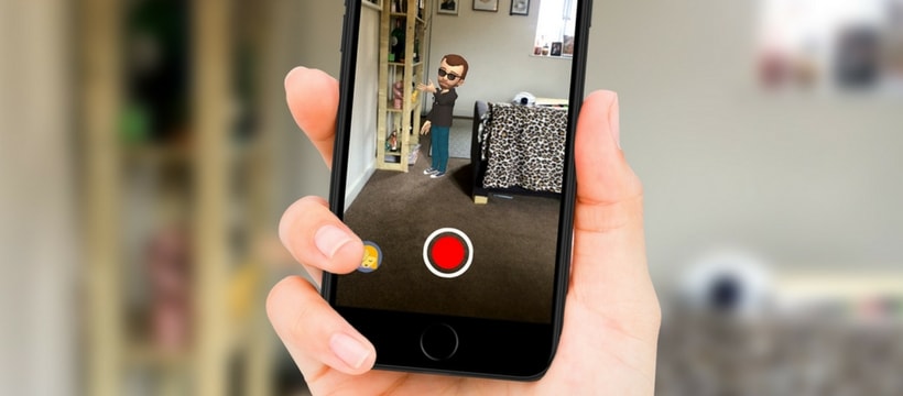 Gabsee Une main tient un smartphone