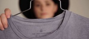 Un t-shirt change de couleur avec la pollution de l'eau