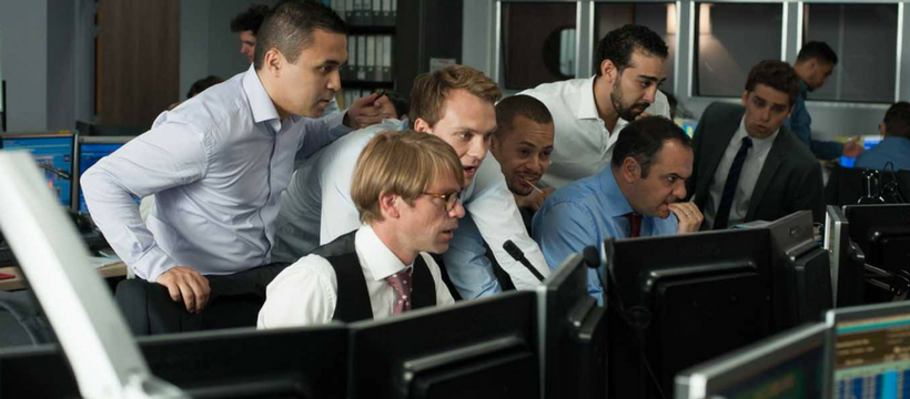reseaux sociaux banques assurances photo l'outsider