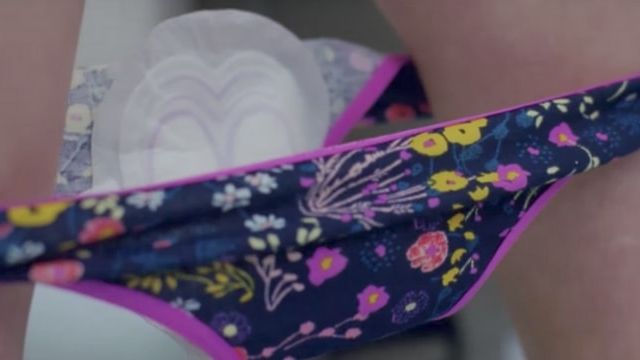 Culotte et serviette hygienique