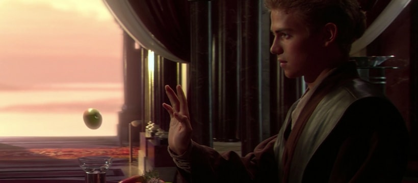 Anakin Anakin Skywalker faisant léviter une poire