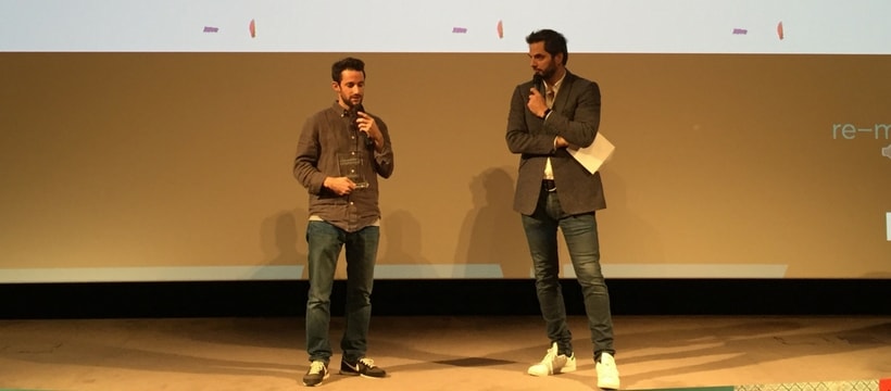 Easy Mobility Challenge diego bunuel remettant le prix de leasy mobility challenge a manoel roy