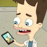 enfant avec téléphone