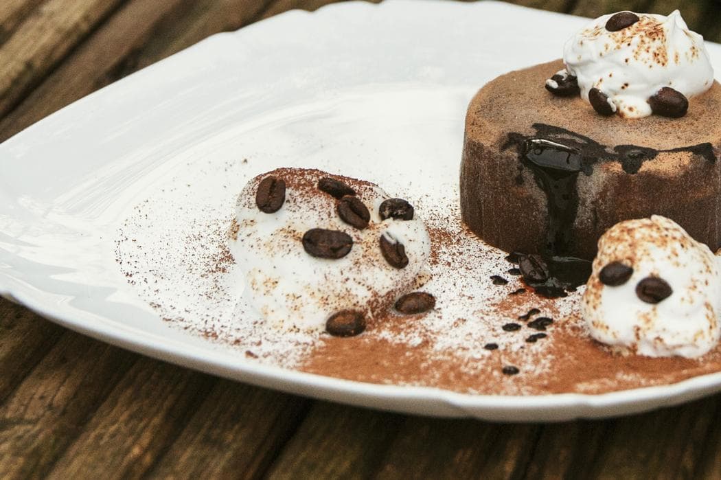 dessert chocolat et chantilly