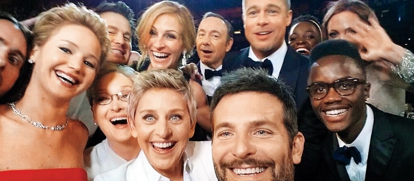 Selfitis brad pitt, ellen degeneres, bradley cooper et dautres acteurs americains prennent un selfie aux oscars