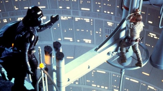 Scène de Star Wars épisode 6, entre Luke Skywalker et Dark Vador