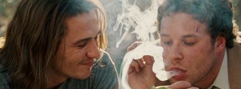 seth rogen et james franco font fumer une chenille