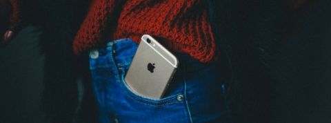quantique ordinateur puce Un iPhone dans une poche