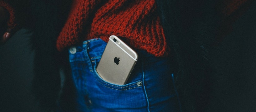 quantique ordinateur puce Un iPhone dans une poche