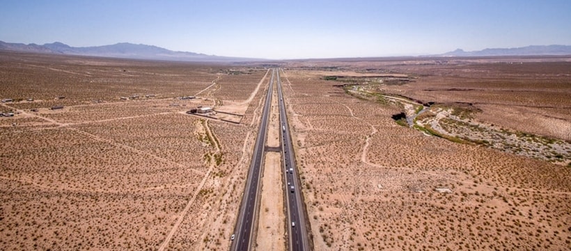 usa florida paysage desertique au milieu une route