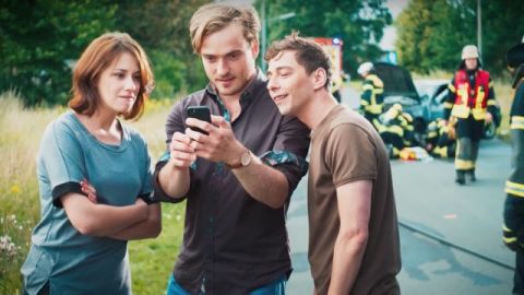 voyeurisme réseaux sociaux