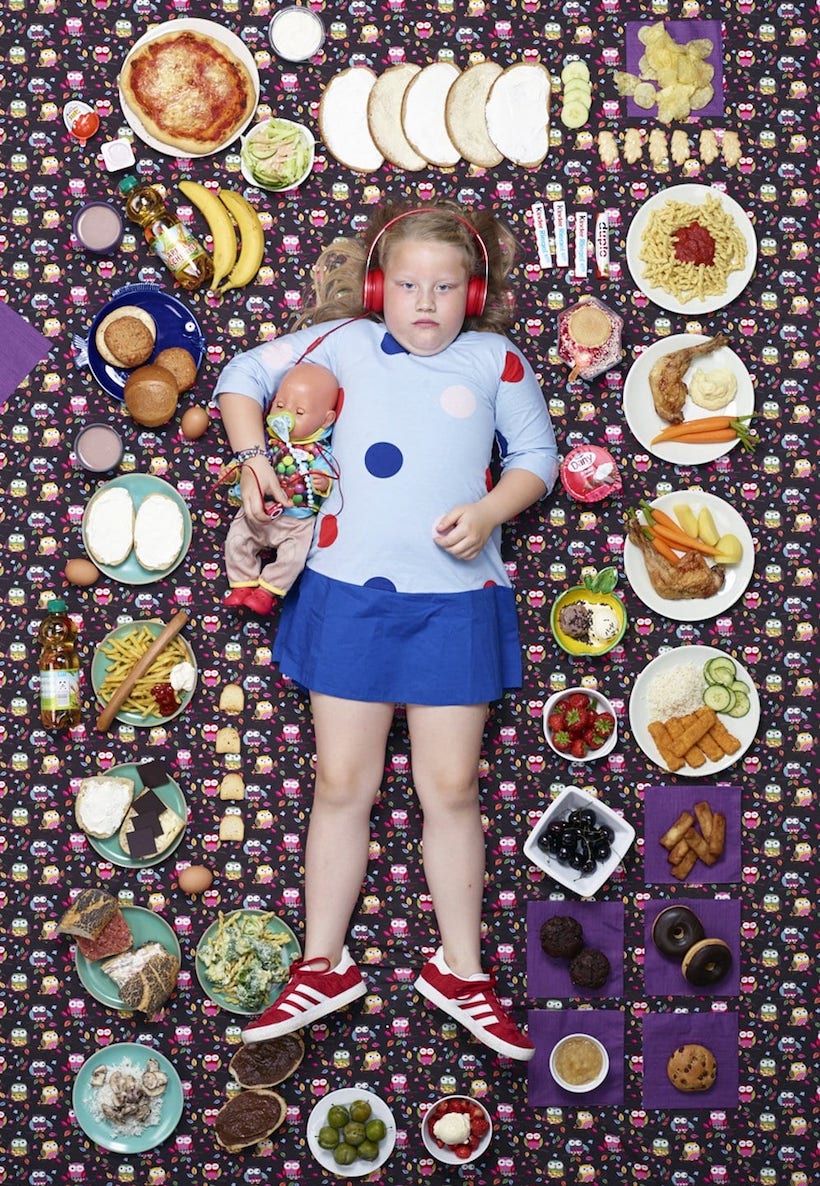 photo d'enfants et de nourriture
