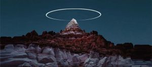 photo auréole de lumière drone art