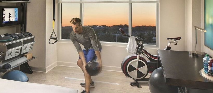 fivefeettofitness La chambre Five to Fitness des hôtels Hilton