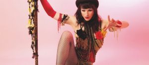 Une danseuse de cabaret