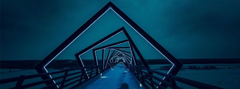 adn revue FREEK FERMEULEN jeu de perspective pont