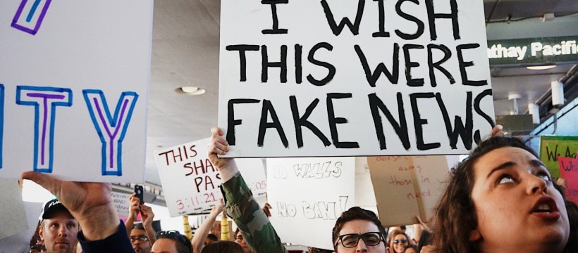fakenews Une manifestation contre les fake news