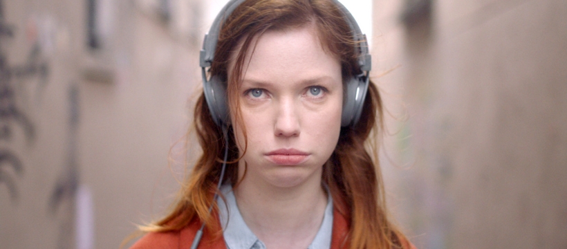 monoprix mono prix pub fille rousse