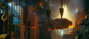 Un robot dans une usine