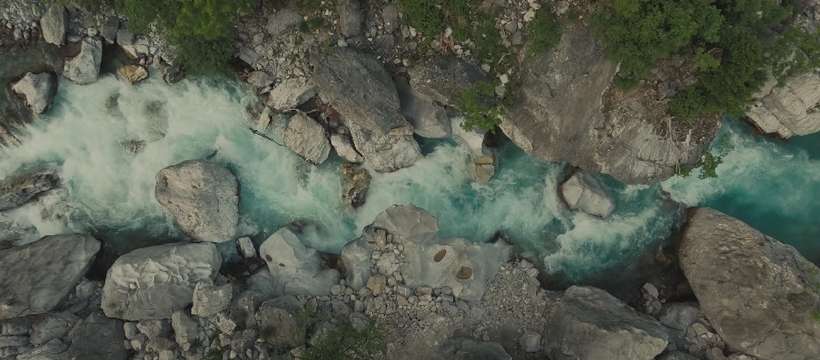 blue-heart rivière des balkans