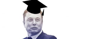Elon Musk avec un chapeau de diplômé