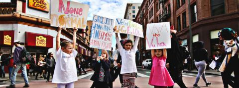 kids enfants à une manifestation