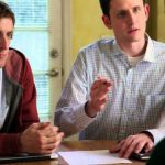 Richard et Jared, dans la série Silicon Valley, en train de faire passer un entretien d'embauche