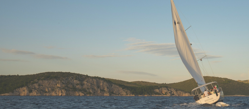 voilier voilier sur la mer