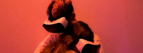 vrhug câlin en réalité virtuelle