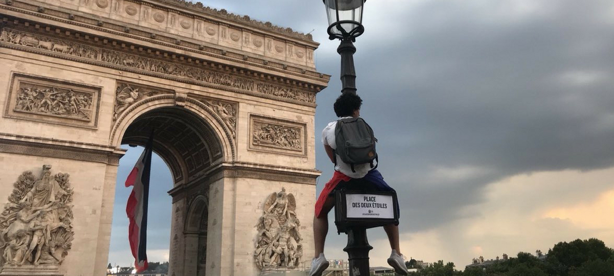 Les marques réagissent après la victoire place des deux étoiles arc de triomphe