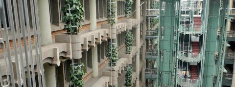 Un architecte s'inspire des termites pour construire un immeuble L'Eastgate center, au Zimbabwe