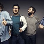 Les personnages de Silicon Valley, en train de sauter de joie