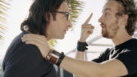 Jocelyn Quivrin et Jean Dujardin dans le film 99 Francs