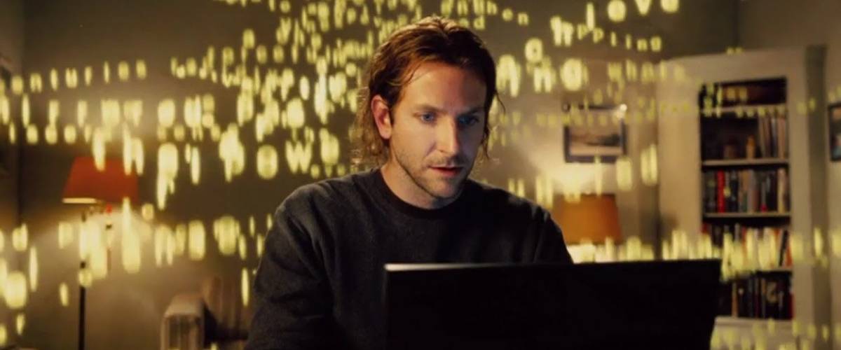 Deep Work : ce livre vous apprend à mieux travailer Bradley Cooper, dans le film Limitless, derrière son ordinateur