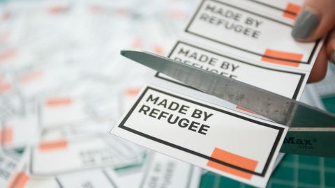 autocollant made by refugee