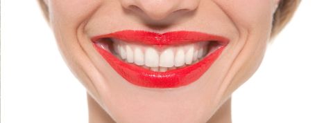 Sourire sourire forcé