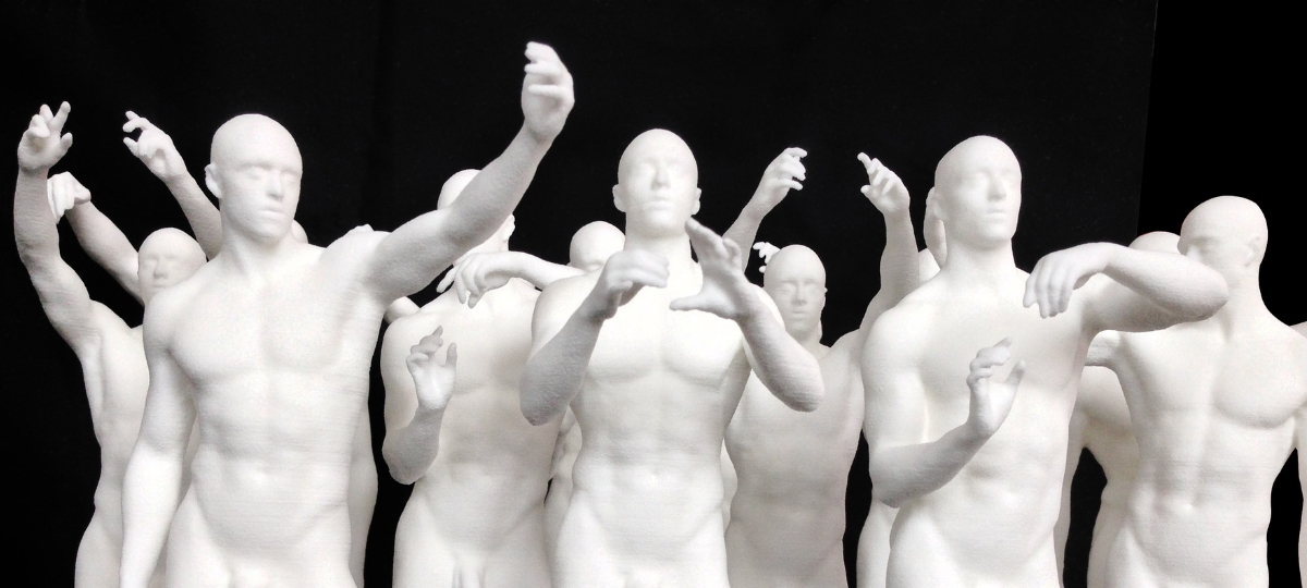 In Memory of Me - Stéphane Simin Statue antique se prenant en selfie
