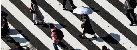 ultrapersonnalisation communication masse passage piéton