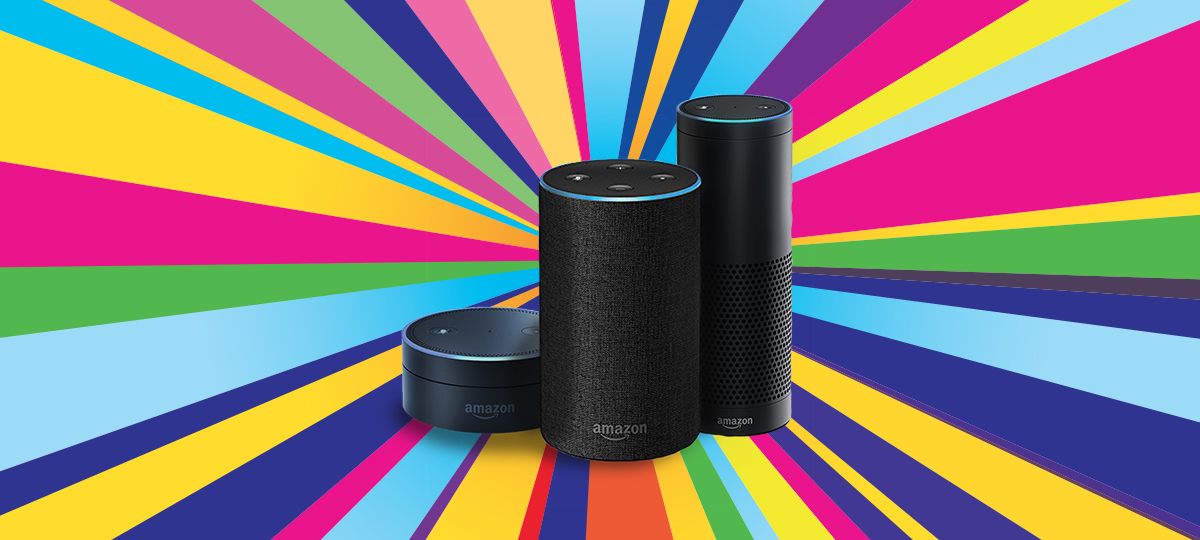 alexa maison Alexa sur fond coloré